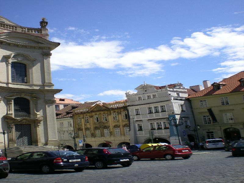 Little Town Budget Hotel Praga Zewnętrze zdjęcie