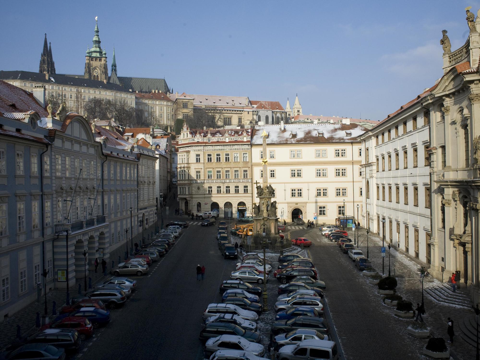 Little Town Budget Hotel Praga Zewnętrze zdjęcie